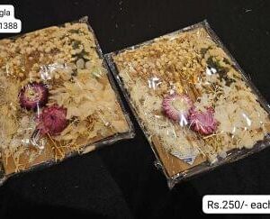 Gift packing flowers and fillers - Image 1