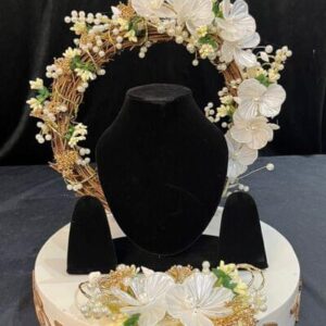 Jewellery Platter Item 32 - Image 1