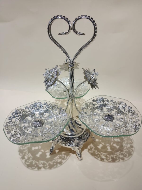 -OtDOLsZnoeLdFvb0xN3 Metal Dryfruit Stand